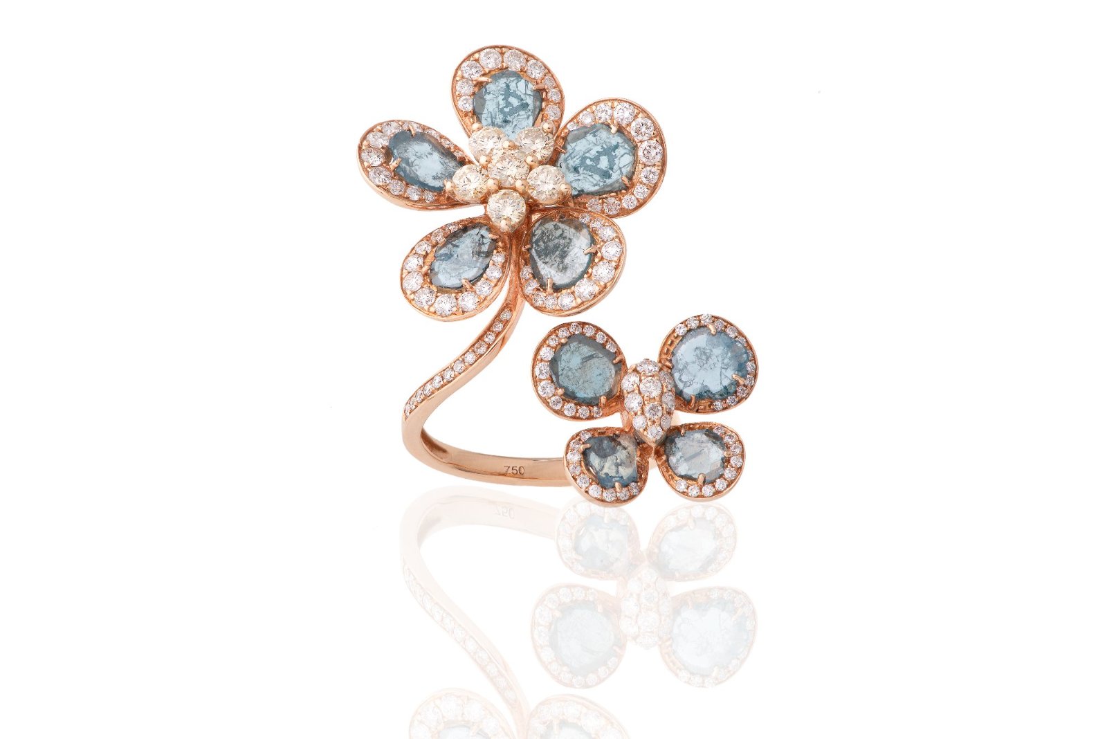 18K Rose Gold Ring with Natural Diamonds and Sapphires